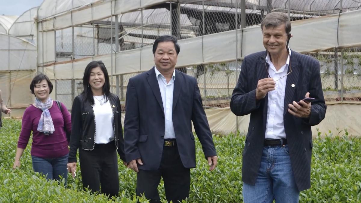 VOAA từ “hai bàn tay trắng” đến nền móng nông nghiệp hữu cơ Việt Nam