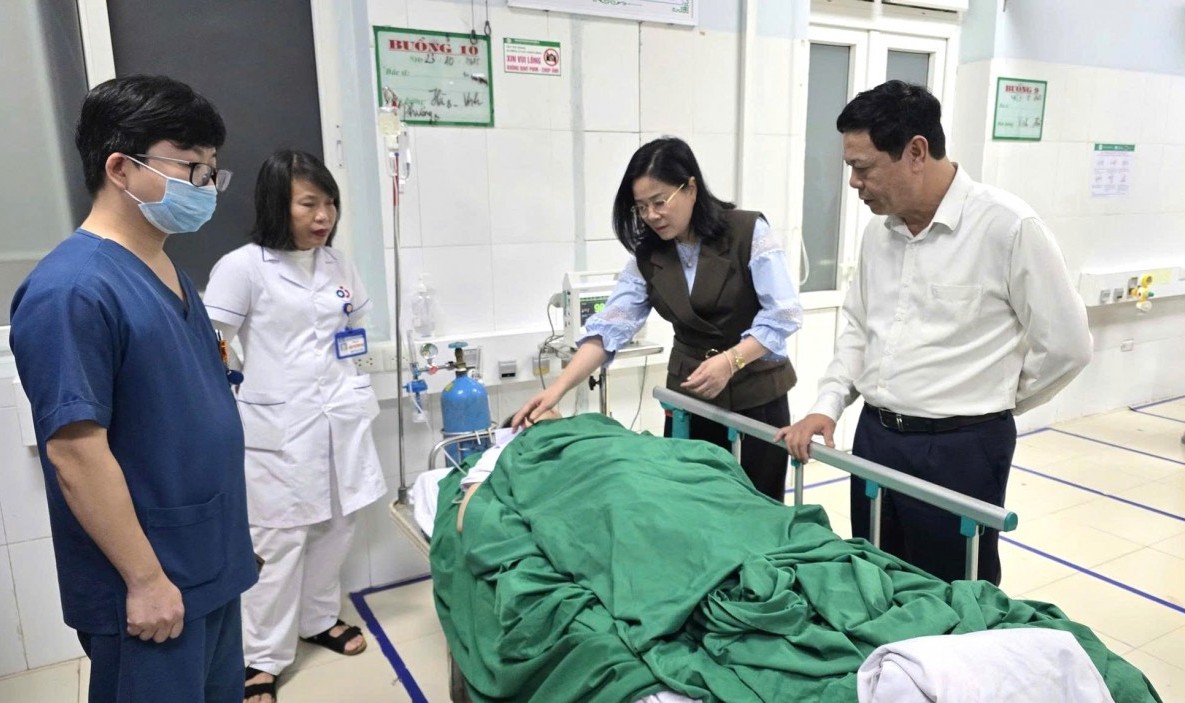 Đi chăm vợ sinh, gã đàn ông bất ngờ tấn công 7 người bị thương ở Bệnh viện Sản nhi Nghệ An