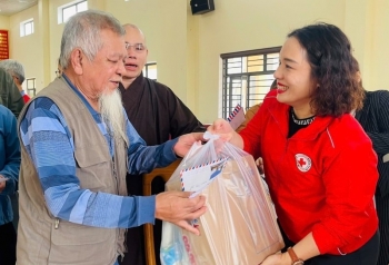 Hơn 500 triệu đồng hỗ trợ người dân Hà Tĩnh khắc phục thiệt hại sau bão số 10