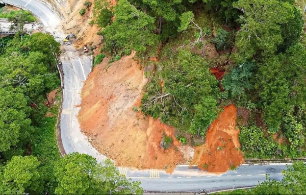 Lâm Đồng công bố tình huống khẩn cấp về thiên tai trên 2 tuyến quốc lộ