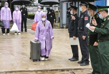 Cao Bằng: Tiếp nhận 4 đối tượng đang bị truy nã do Trung Quốc trao trả