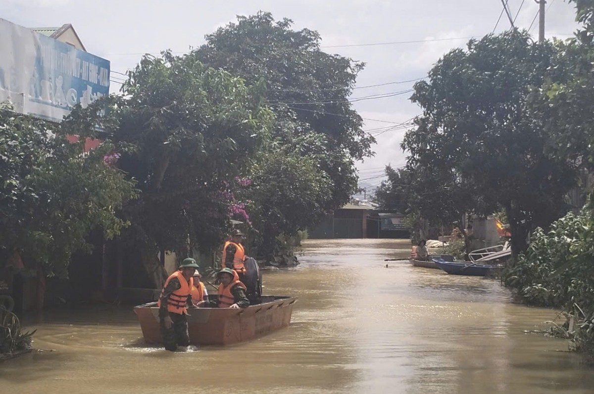 Lâm Đồng tạm cấp 97 tỷ cho các địa phương khắc phục thiên tai