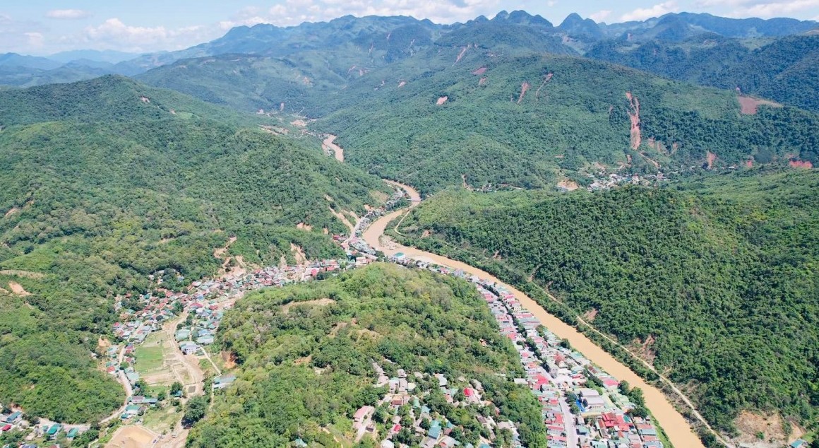 Nghệ An giao hơn 200.000ha đất rừng cho hàng chục nghìn hộ dân quản lý