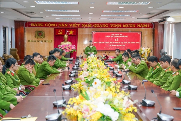 Công an Tp Huế tổ chức Lễ xuất quân thực hiện nhiệm vụ hợp tác quốc tế tại Salavan(Lào)