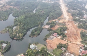 Khắc phục việc tự ý san lấp, đổ đất lấn chiếm hồ thủy lợi đập Đầm Xanh