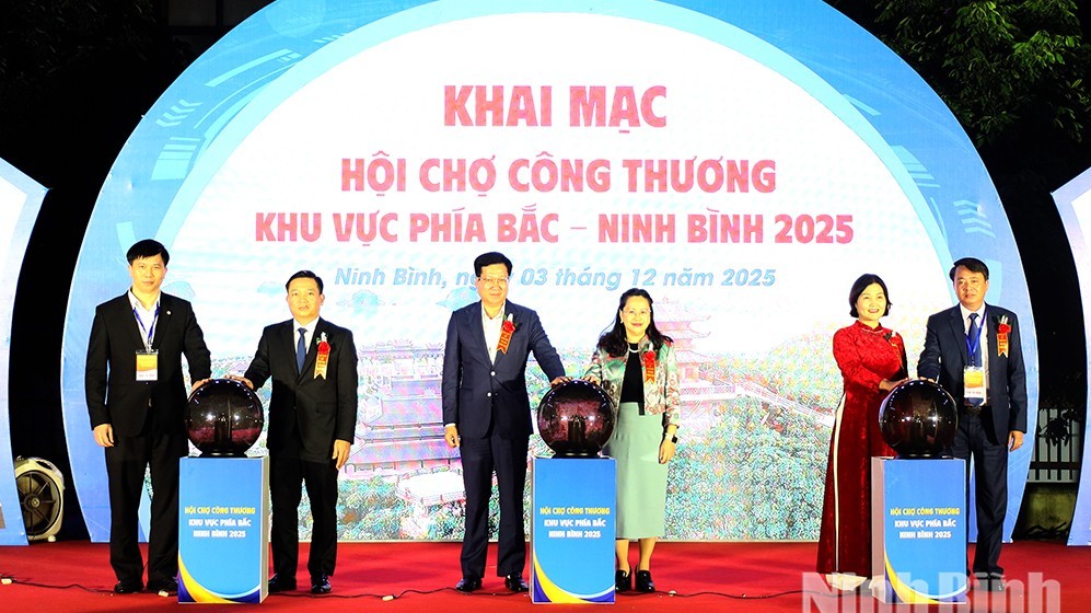 Khai mạc Hội chợ Công Thương khu vực phía Bắc-Ninh Bình năm 2025