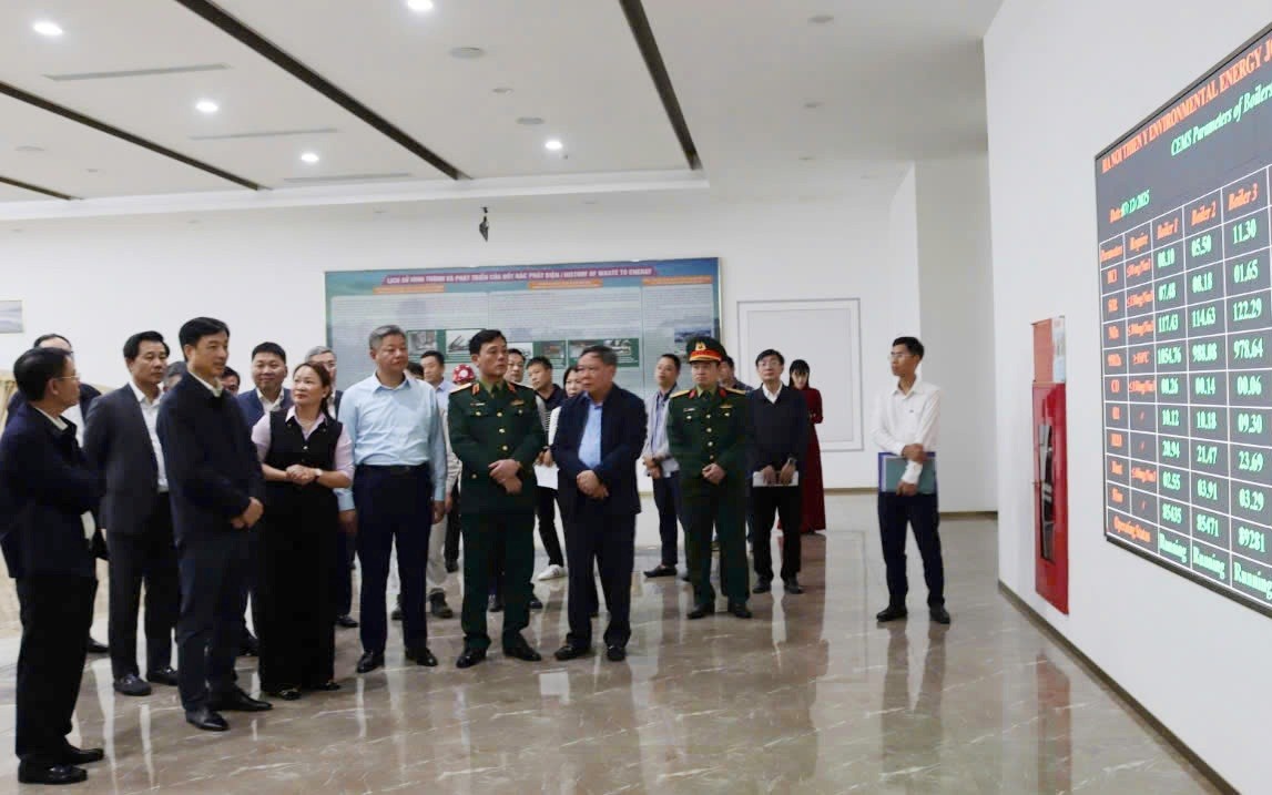 Bí thư Hà Nội yêu cầu xử lý dứt điểm vi phạm đất rừng, đất nông nghiệp tại 5 xã