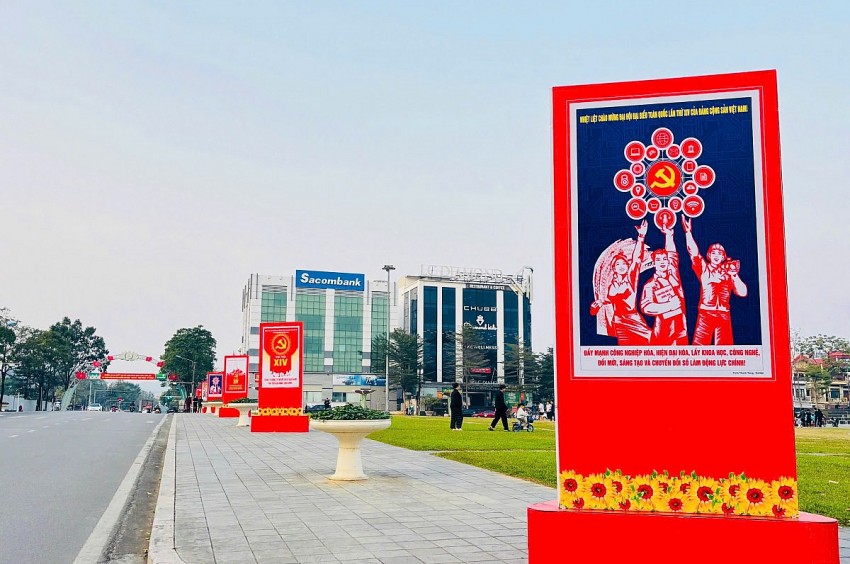 Lào Cai: Rực rỡ cờ, hoa đón chào Đại hội XIV của Đảng Lào Cai: Rực rỡ cờ, hoa đón chào Đại hội XIV của Đảng