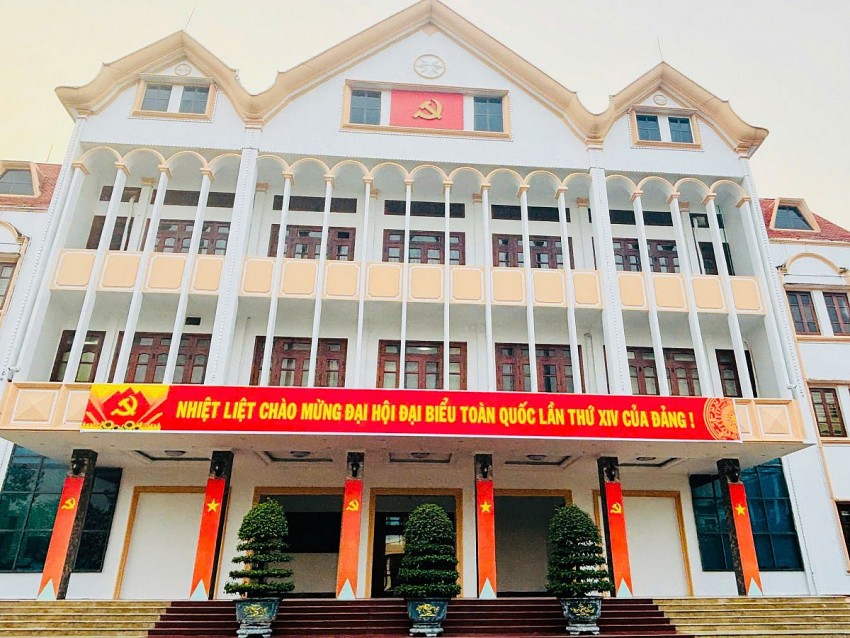 Lào Cai: Rực rỡ cờ, hoa đón chào Đại hội XIV của Đảng