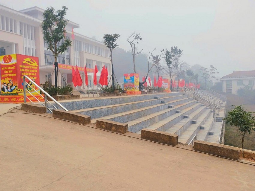 Lào Cai: Rực rỡ cờ, hoa đón chào Đại hội XIV của Đảng Lào Cai: Rực rỡ cờ, hoa đón chào Đại hội XIV của Đảng