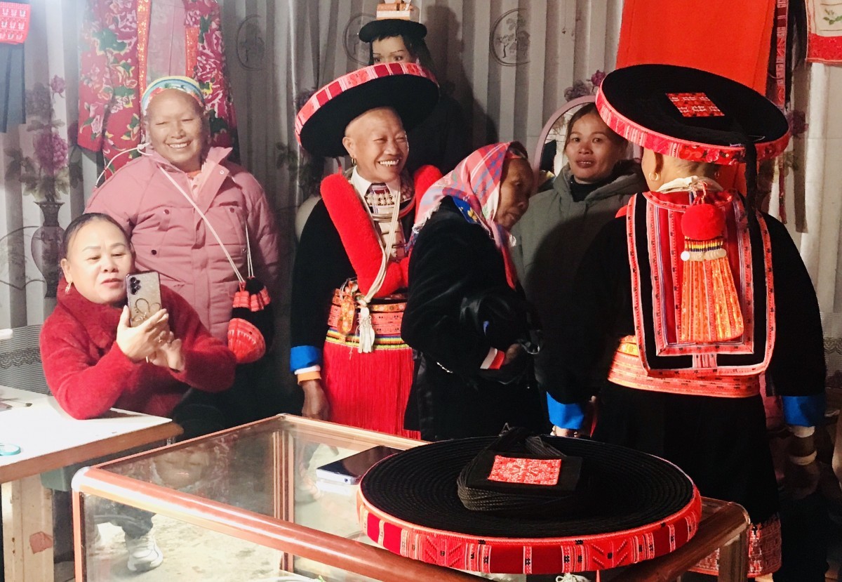 Chợ Tết vùng cao Cao Bằng - Nơi hội tụ giá trị văn hóa đậm đà bản sắc miền Non nước