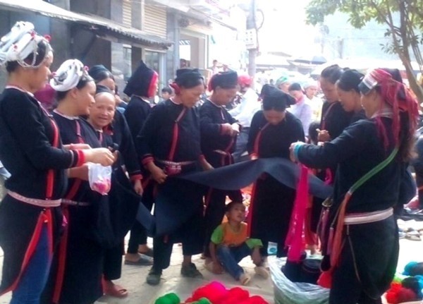 Chợ Tết vùng cao Cao Bằng - Nơi hội tụ giá trị văn hóa đậm đà bản sắc miền Non nước