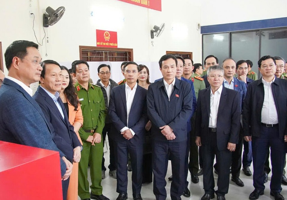 Bộ trưởng Bộ Công an kiểm tra công tác chuẩn bị bầu cử tại Đà Nẵng