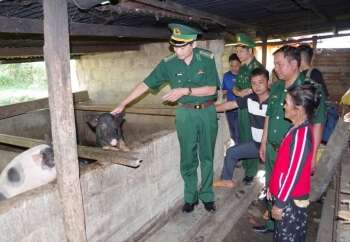 Dân vận khéo giữa đại ngàn phía Tây Đà Nẵng - Bài 2: Những bước chân “ba bám”!