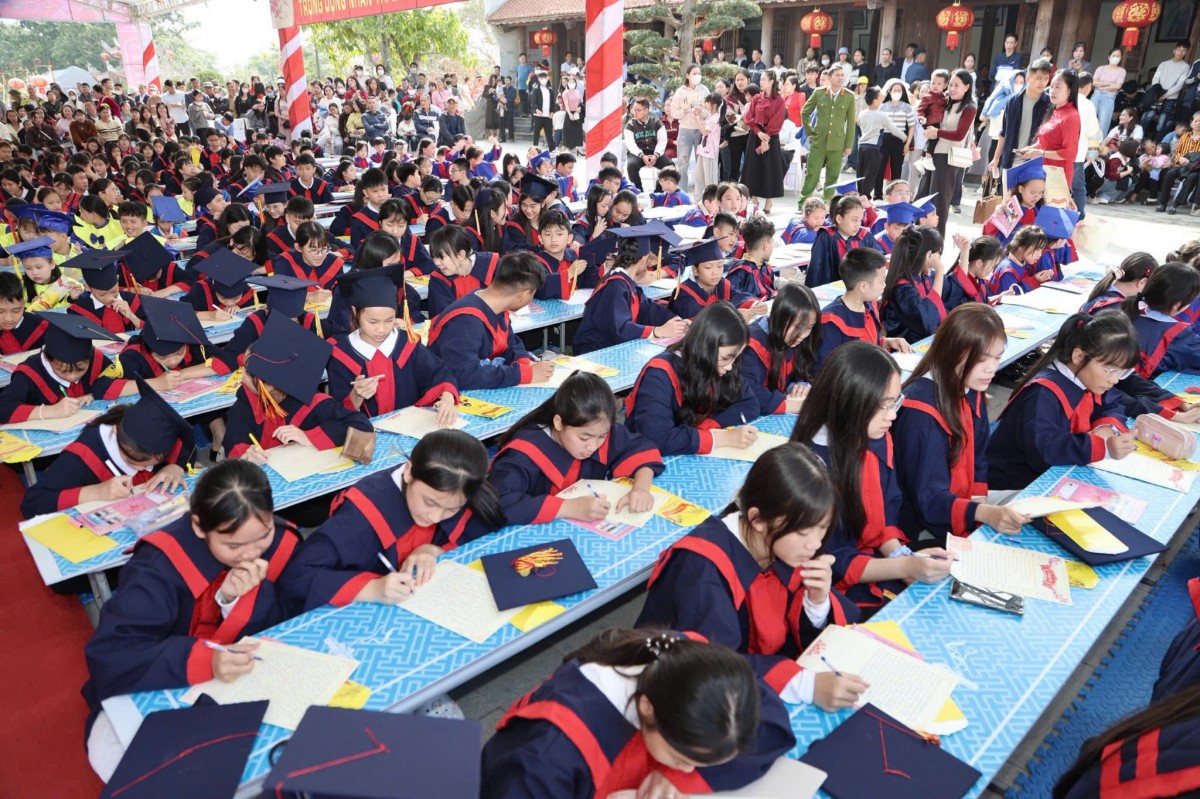 Khai bút Xuân Bính Ngọ 2026: Hành trình về miền di sản và đạo học của đất Cảng