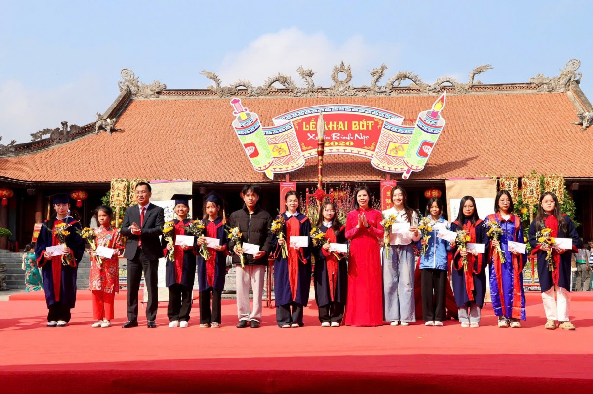 Khai bút Xuân Bính Ngọ 2026: Hành trình về miền di sản và đạo học của đất Cảng