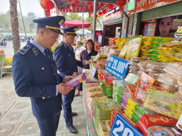 Siết chặt kiểm tra thị trường dịp lễ hội đầu năm Bính Ngọ 2026