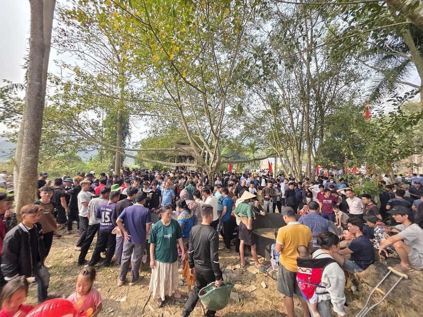 Về vùng cao Bảo Nhai vui hội Lồng tồng ngày xuân