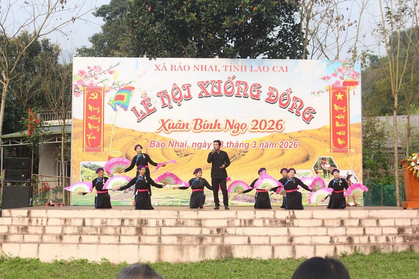 Về vùng cao Bảo Nhai vui hội Lồng tồng ngày xuân Về vùng cao Bảo Nhai vui hội Lồng tồng ngày xuân