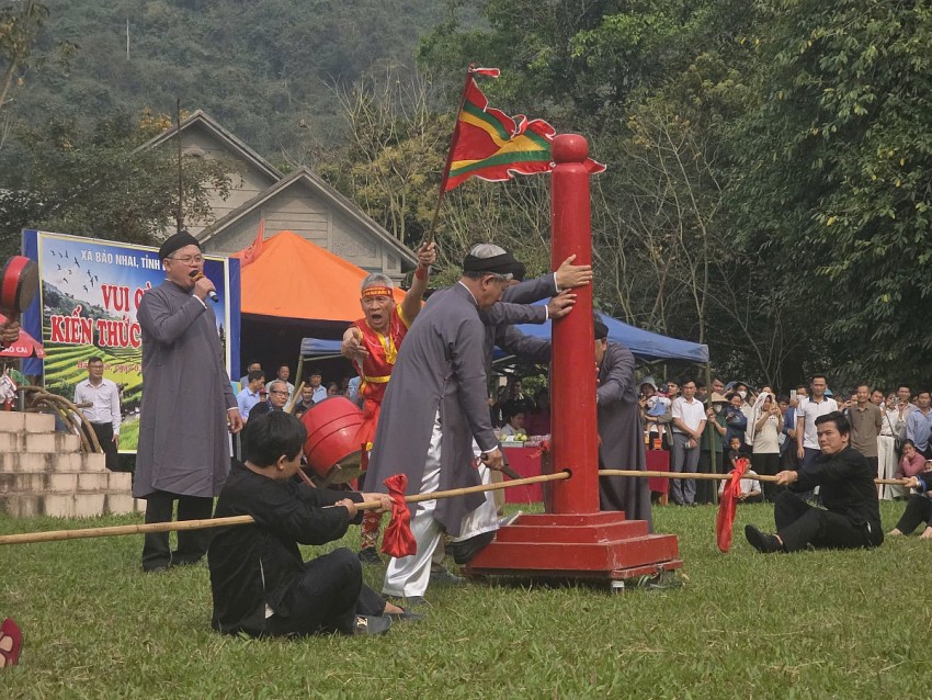 Về vùng cao Bảo Nhai vui hội Lồng tồng ngày xuân