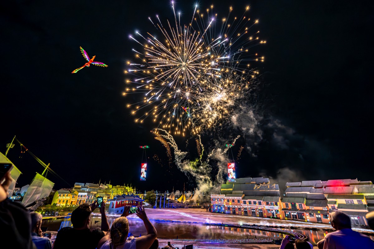 Bầu trời Hội An bừng sáng đêm khai mạc Lễ hội Ánh sáng & Di sản 2026