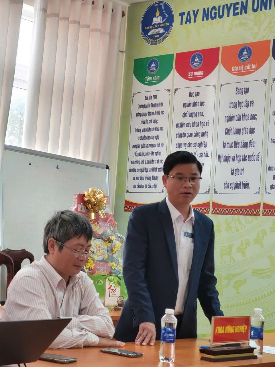 Đại học Tây Nguyên và HTX Quảng Phú bắt tay đào tạo nguồn nhân lực nông nghiệp hữu cơ