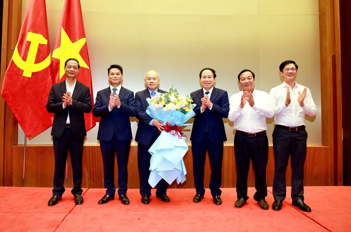 Ông Đỗ Thành Trung, Thứ trưởng Bộ Tài chính giữ chức Phó Bí thư thành ủy Hải Phòng