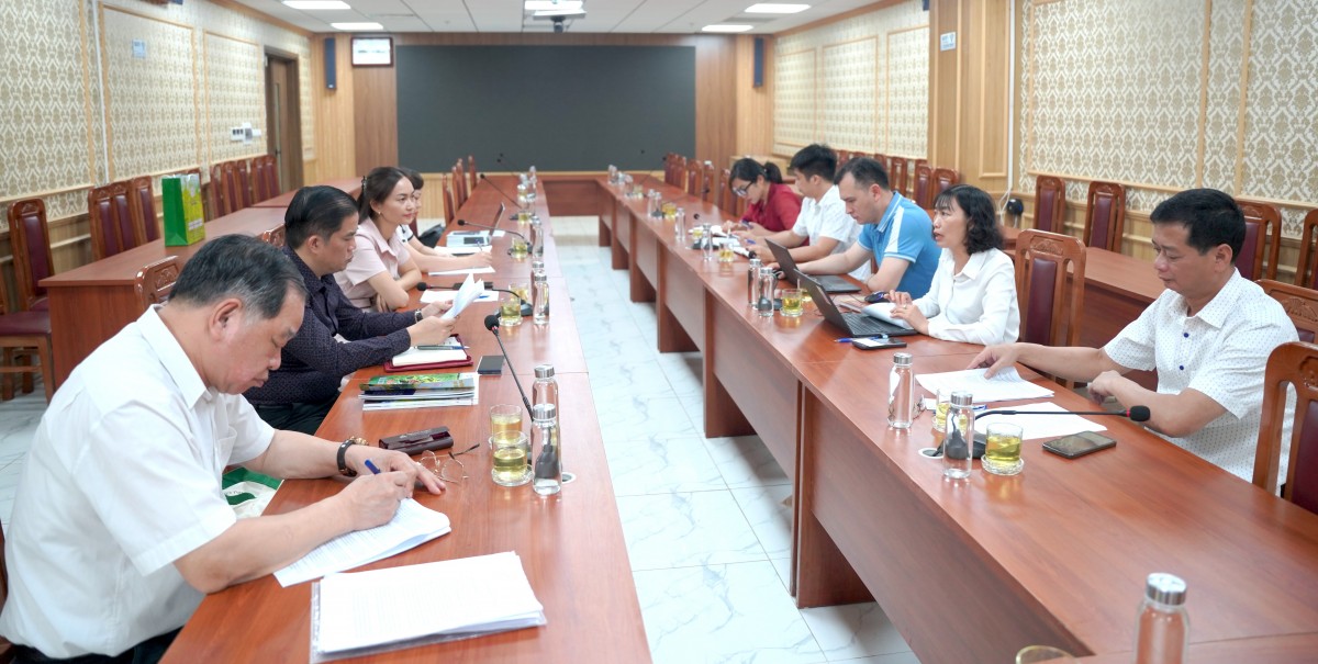 Buổi làm việc giữa Hiệp hội Nông nghiệp hữu cơ Việt Nam và Sở Nông nghiệp và Môi trường tỉnh Sơn La tập trung làm rõ những điểm nghẽn trong phát triển nông nghiệp hữu cơ.