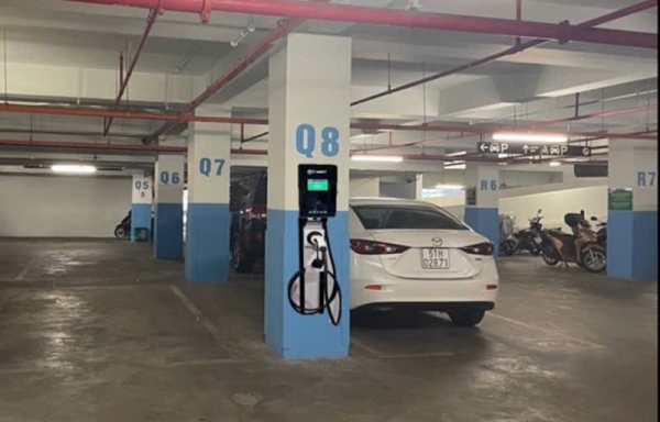 Thủ tướng yêu cầu thúc đẩy phát triển hạ tầng trạm sạc xe điện tại các khu chung cư