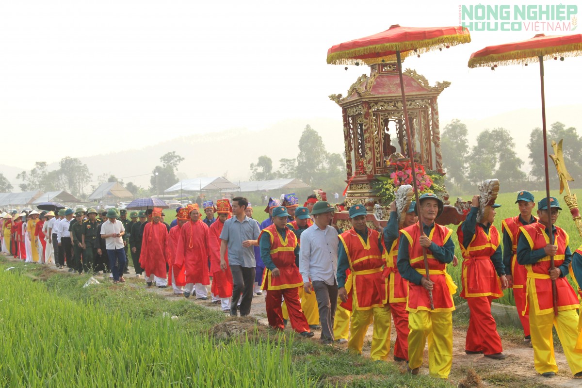 Trang trọng khai hội Đền Canh, xã Bình Minh lần thứ nhất năm 2026