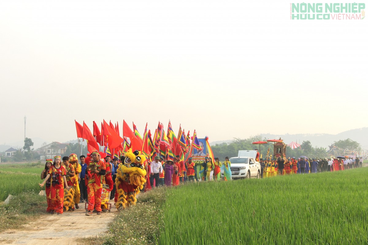 Trang trọng khai hội Đền Canh, xã Bình Minh lần thứ nhất năm 2026 Trang trọng khai hội Đền Canh, xã Bình Minh lần thứ nhất năm 2026