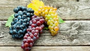 Nho tươi chứa hơn 1.600 hợp chất giúp tăng cường sức khỏe não bộ, tim mạch và đường ruột