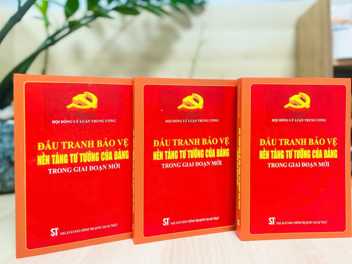 Rễ sâu, gốc vững: Sức mạnh từ niềm tin vào nền tảng tư tưởng của Đảng