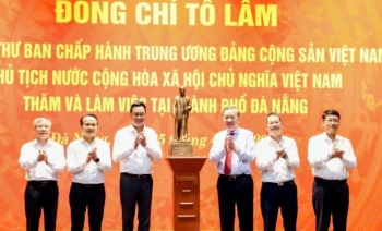 Đà Nẵng: Đổi mới tư duy, đột phá chiến lược hướng tới mục tiêu tăng trưởng hai con số