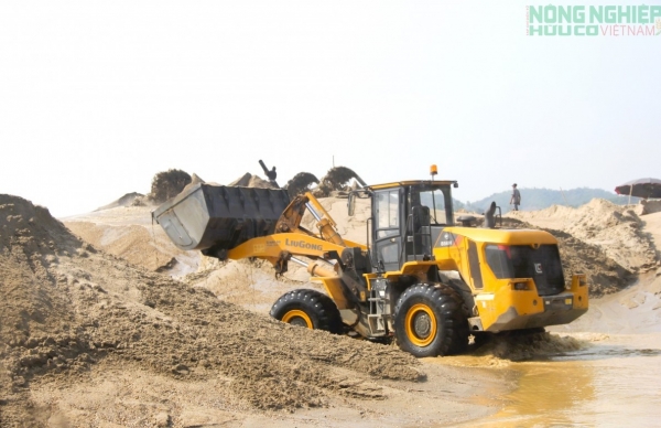 Nghệ An phê duyệt 11 mỏ đất, cát phục vụ thi công cao tốc Vinh - Thanh Thủy