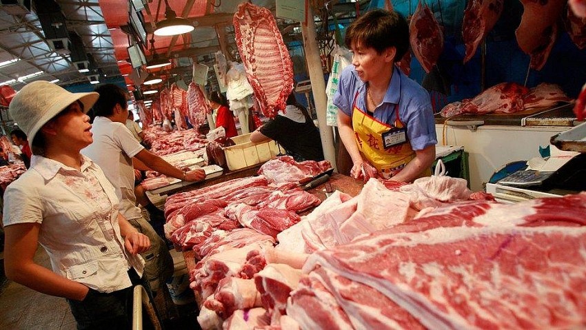 Giá heo hơi Trung Quốc chạm đáy gần 10 năm, ngành chăn nuôi đối mặt áp lực giảm phát