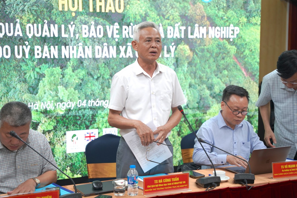 Tiến sĩ Hà Công Tuấn, Chủ tịch Hội Khoa học Kinh tế Nông nghiệp và Phát triển nông thôn Việt Nam, cho rằng cần sớm rà soát, hoàn thiện cơ sở dữ liệu và cơ chế quản lý đối với diện tích rừng, đất lâm nghiệp chưa giao, chưa cho thuê hiện do UBND cấp xã quản lý.