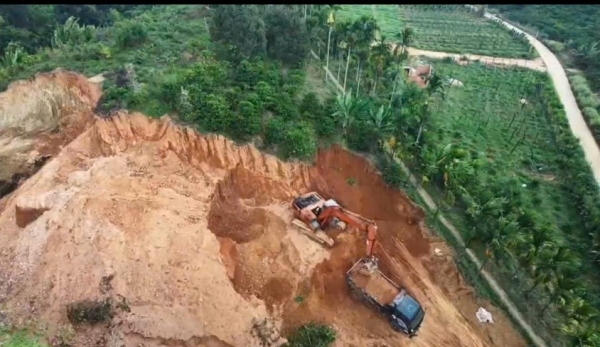 Xử phạt một hộ dân thực hiện hành vi vi phạm hủy hoại đất nông nghiệp