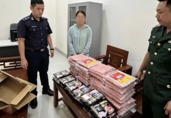 Cao Bằng: Phát hiện, xử lý vụ vận chuyển 90 kg xúc xích không có chứng từ hợp pháp