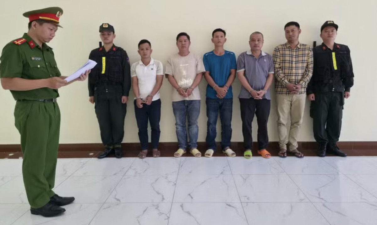 Khởi tố, bắt tạm giam 6 bị can trong vụ đổ trộm gần 800 tấn chất thải xây dựng tại TP.HCM