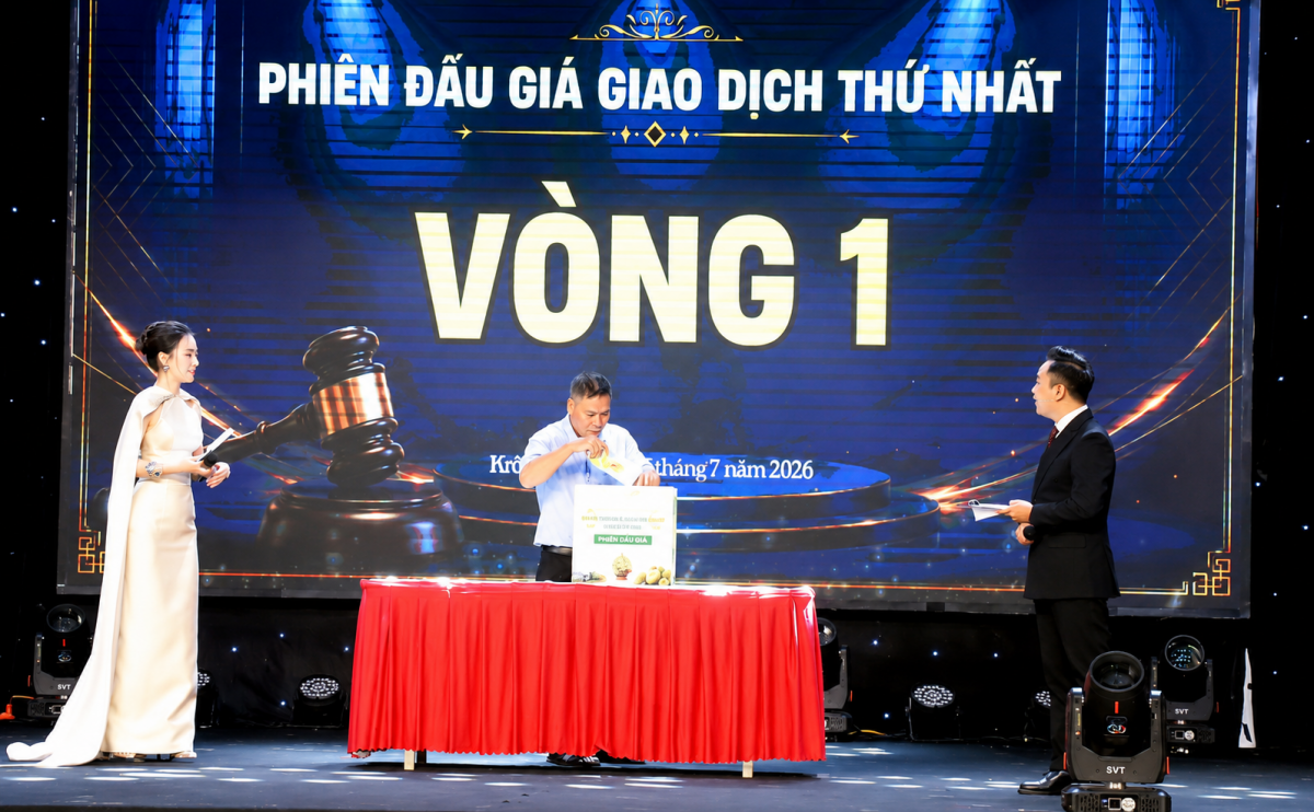 Đắk Lắk lần đầu tiên tổ chức phiên đấu giá giao dịch thành công lô sầu riêng gần 24 tỷ