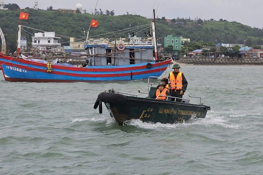 Bộ đội Biên phòng thành phố Hải Phòng khẩn trương ứng phó, chủ động bảo vệ ngư dân trước Bão số 4