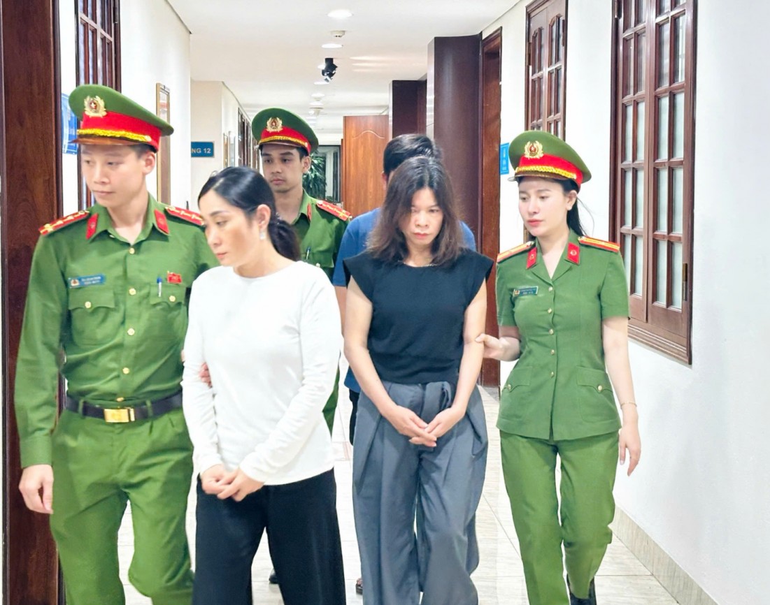 Bắt hàng tấn nguyên liệu dùng sản xuất thuốc giả