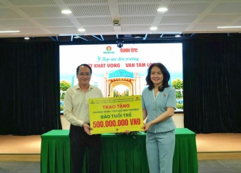 Phân bón Cà Mau dành 500 triệu đồng đồng hành cùng “Tiếp sức đến trường”
