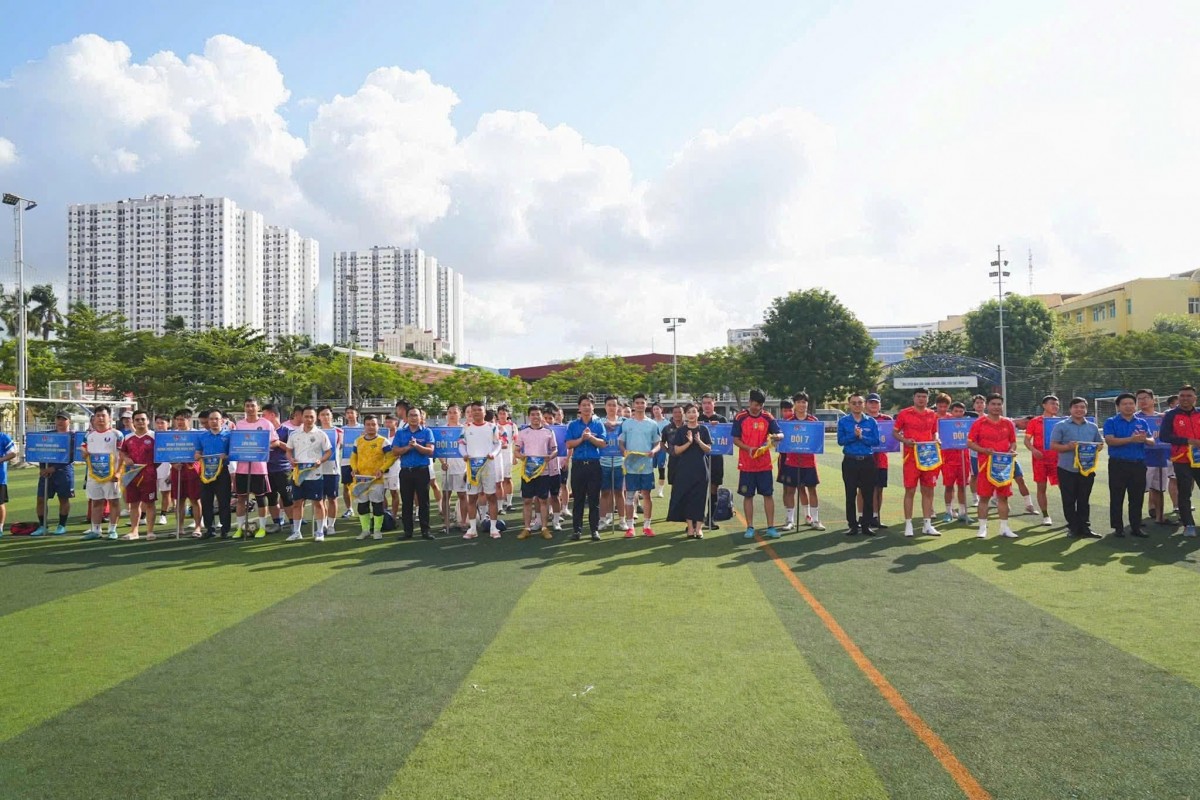 Hải Phòng: Tưng bừng khai mạc Giải bóng đá Cán bộ, đoàn viên, thanh niên năm 2026