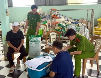 Cà Mau: Triệt phá cơ sở sản xuất phân bón giả quy mô lớn
