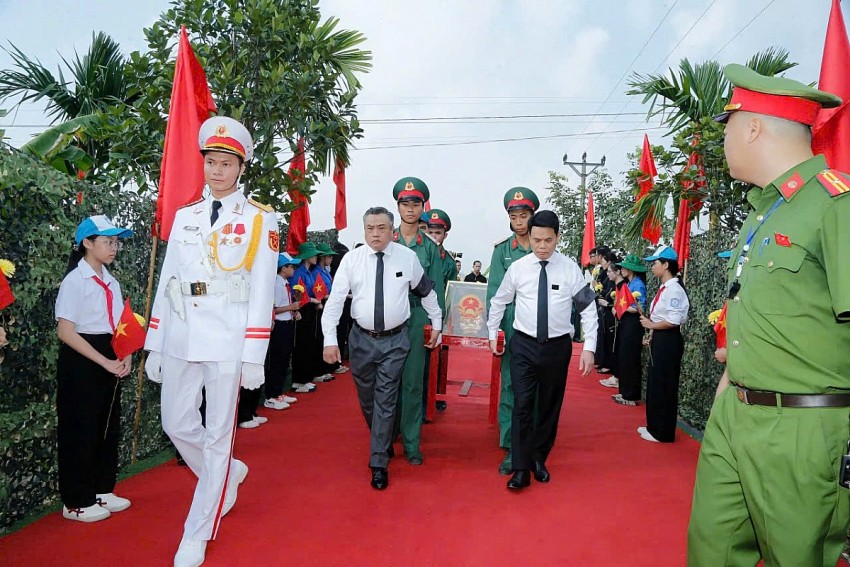 Hải Phòng trọng thể Lễ viếng, truy điệu và an táng 56 hài cốt liệt sĩ, đồng bào hy sinh tại Mả Chìa